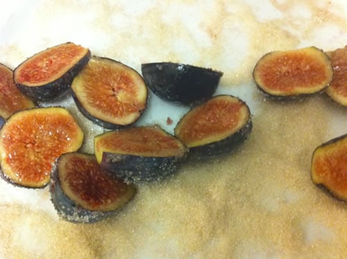 Dip figs in Sugar