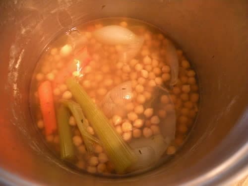 Cooked Chickpeas before Draining