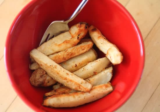 Kitchen Hack: Use an Apple Slicer to Make Potato Wedges