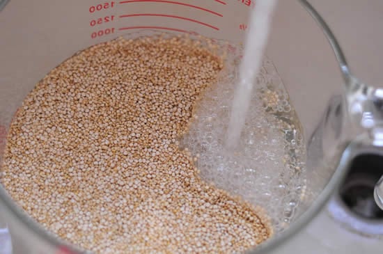 Rinsing Quinoa