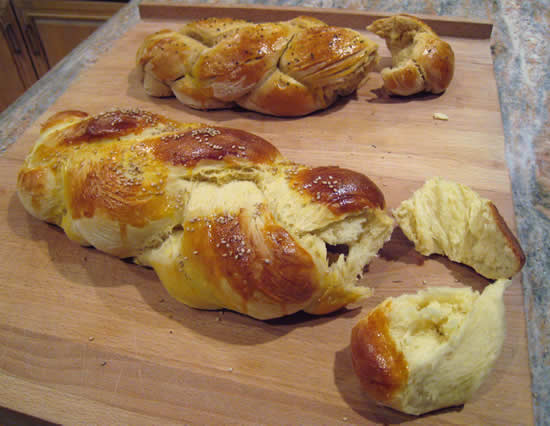Judaism, Raw and Unprocessed (Whole Grain Challah)