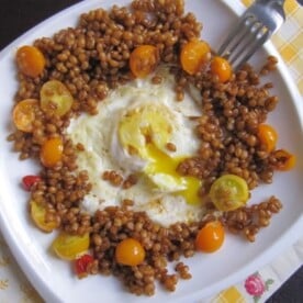 A Deconstructed Breakfast Sandwich with Whole Grains and Eggs