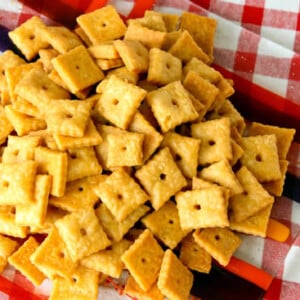 Homemade Whole-Wheat Cheeze-Its,