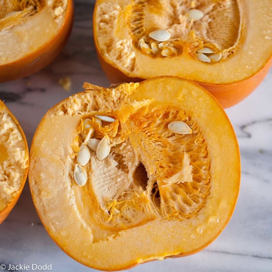 How to Make Pumpkin Purée