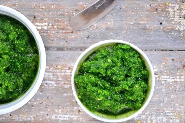 Easy Spinach-Almond Pesto