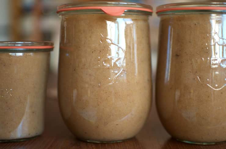 Pumpkin Pie Spiced Applesauce in Weck Jars